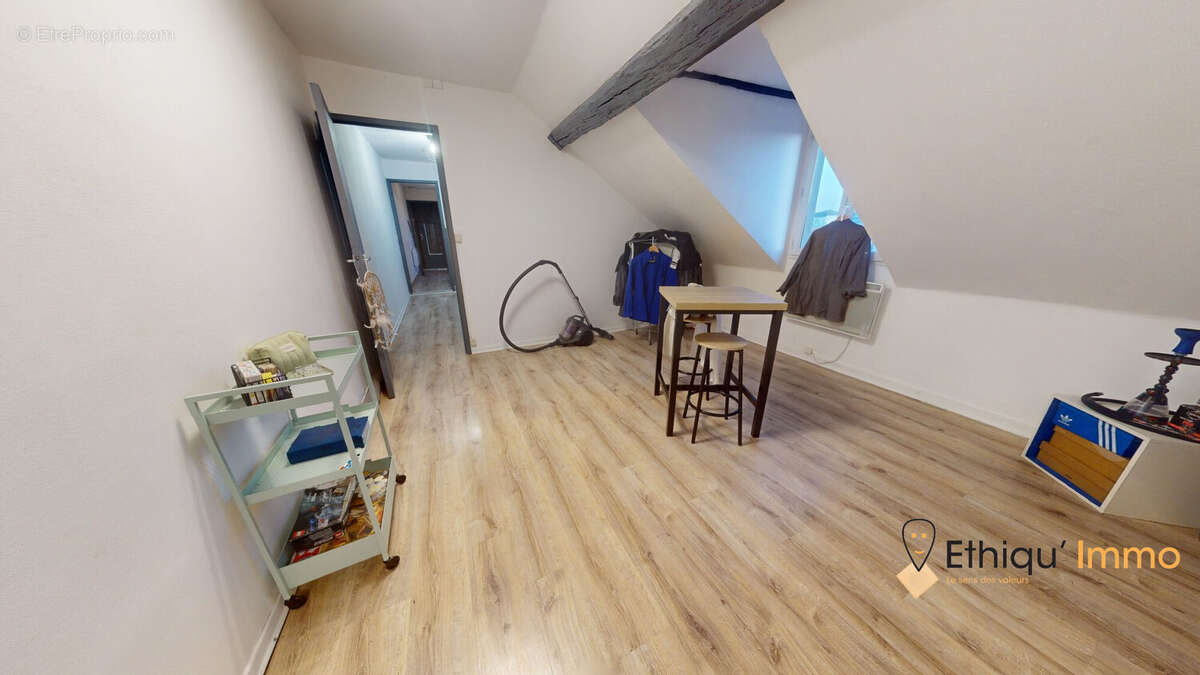 Appartement à SAINTE-SAVINE