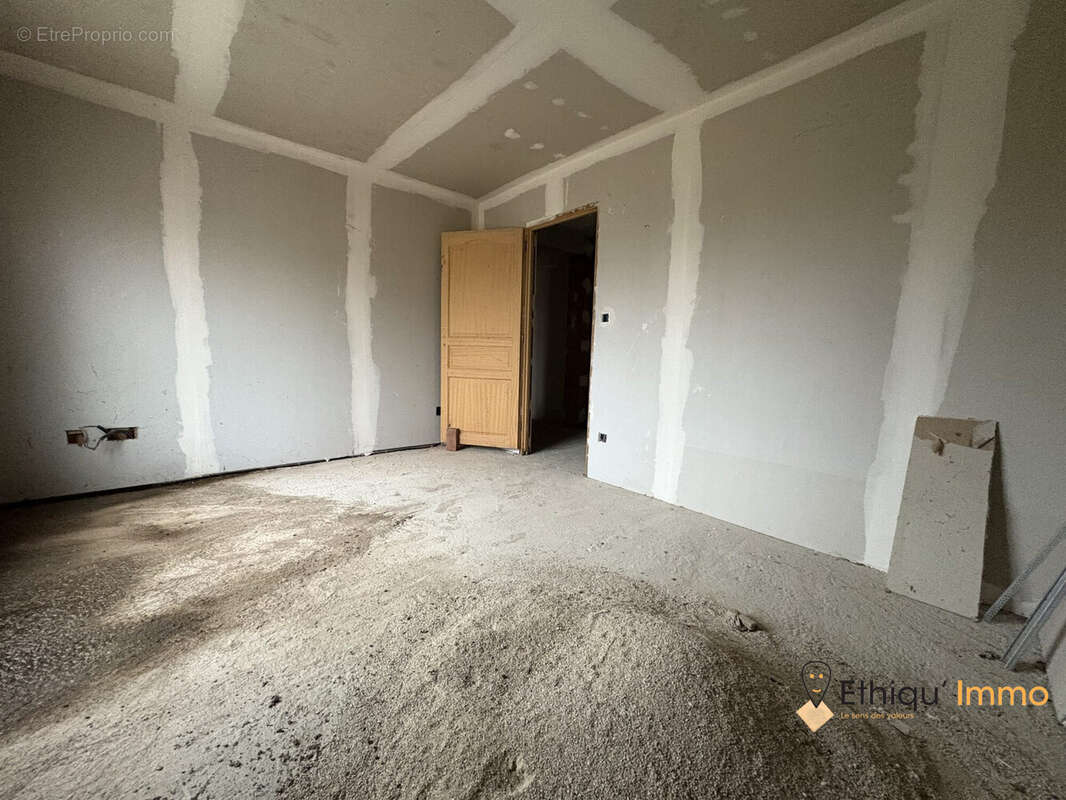 Maison à BOSSANCOURT