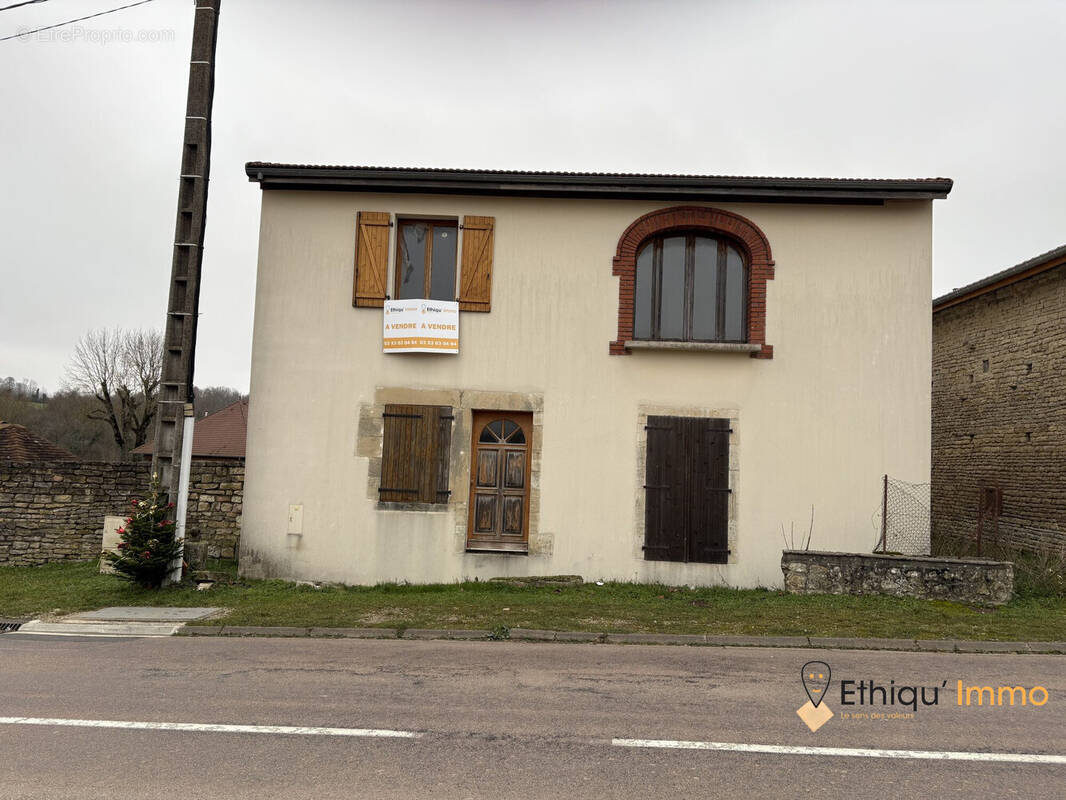 Maison à BOSSANCOURT