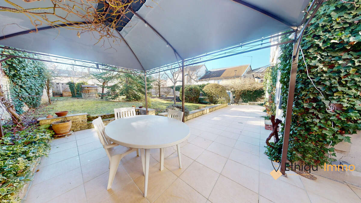 Maison à BAR-SUR-AUBE