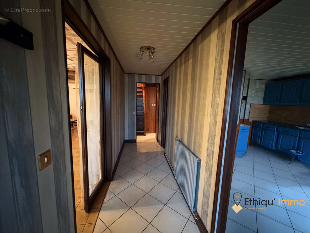 Maison à SOULAINES-DHUYS