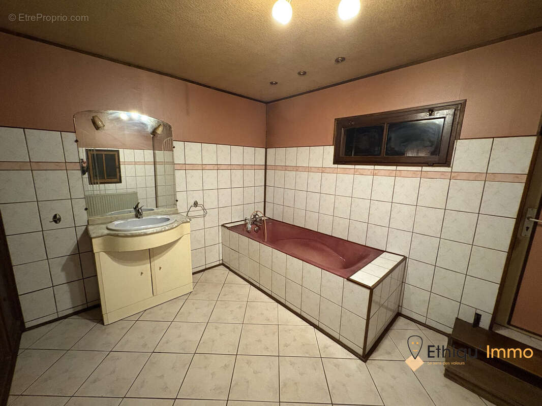 Maison à SOULAINES-DHUYS