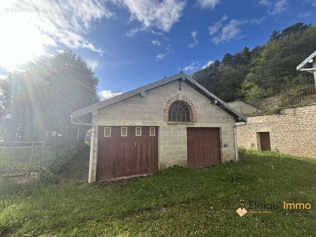 Maison à DOLANCOURT