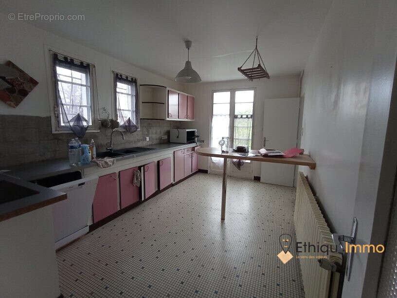 Maison à BAR-SUR-AUBE