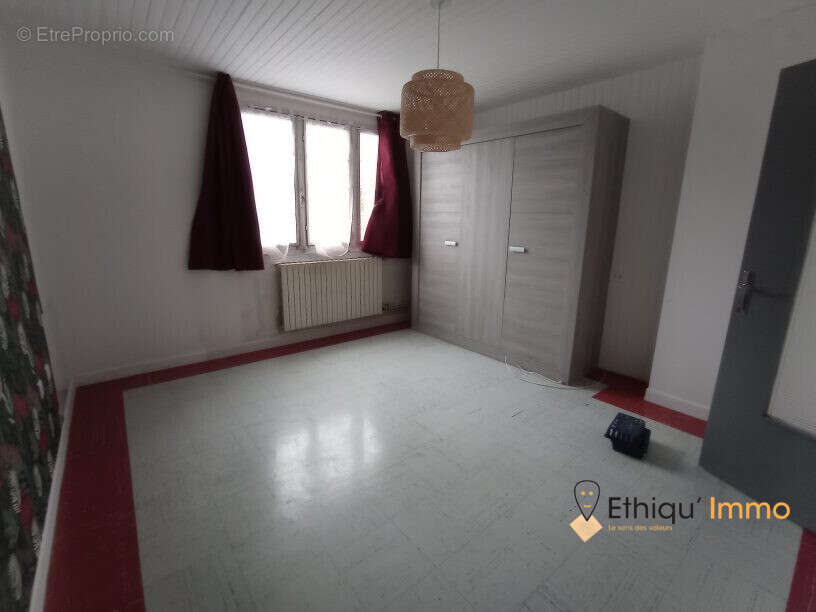 Maison à BAR-SUR-AUBE