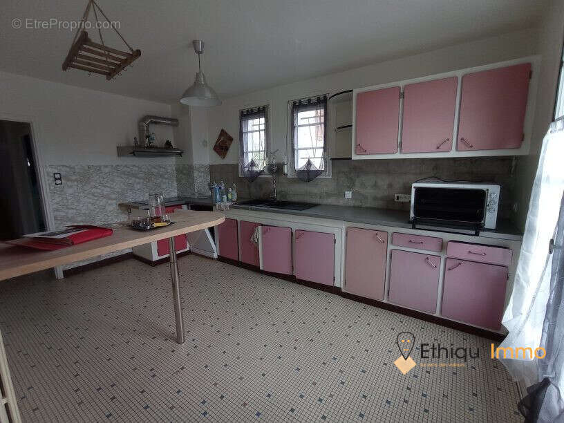 Maison à BAR-SUR-AUBE