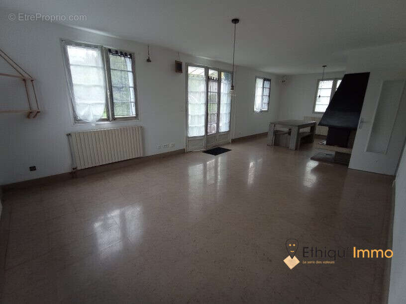 Maison à BAR-SUR-AUBE