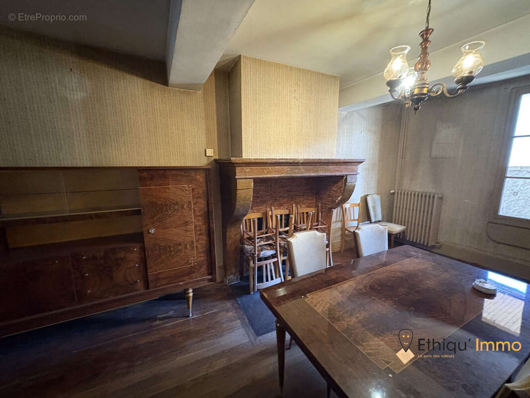 Maison à SOMMEVOIRE