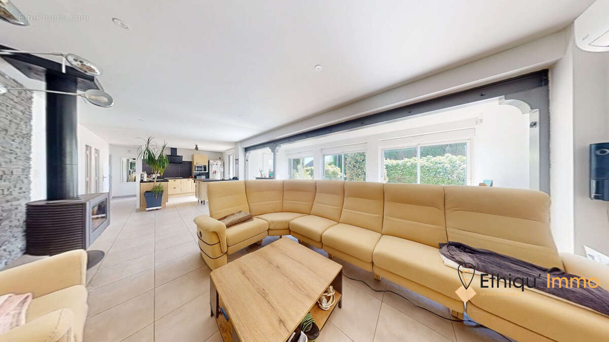 Maison à ALLIBAUDIERES