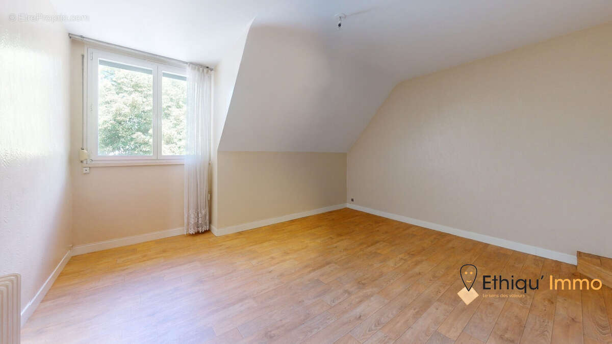 Maison à BAR-SUR-AUBE