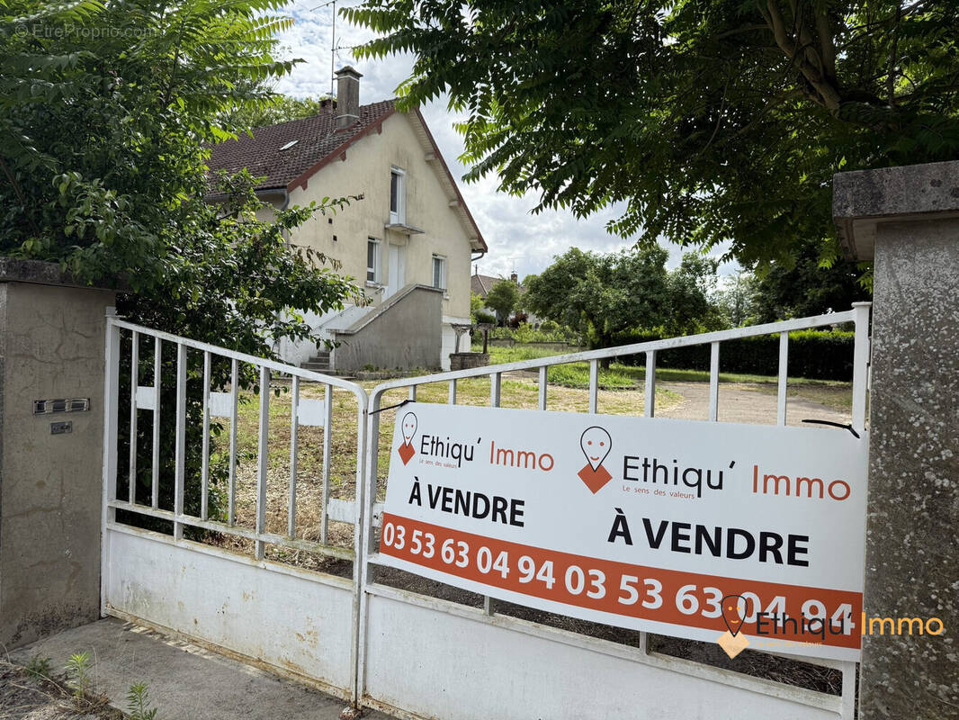 Maison à BAR-SUR-AUBE