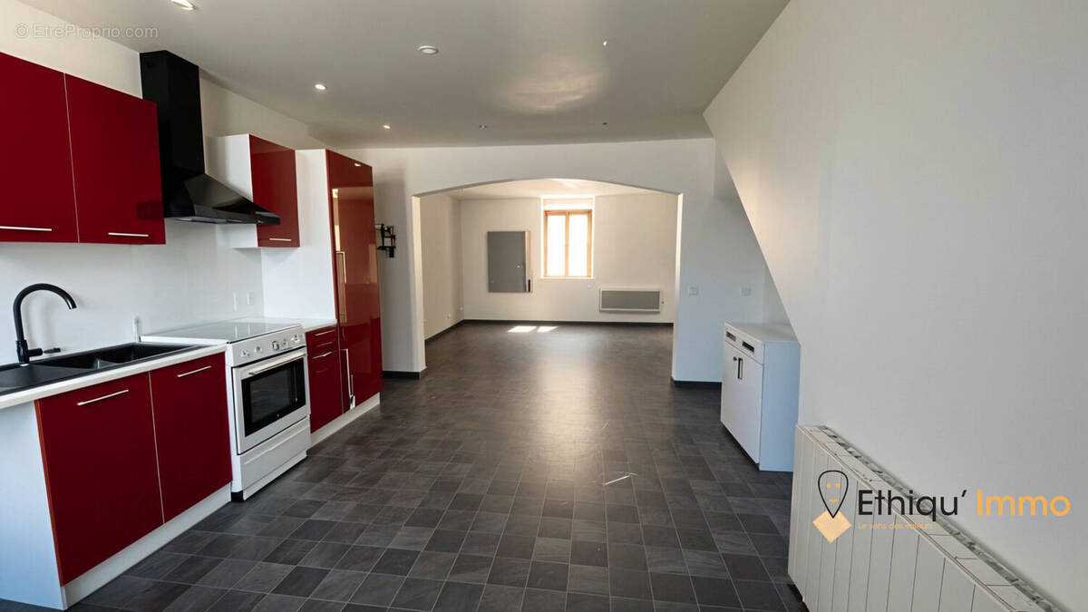 Maison à VILLE-SOUS-LA-FERTE