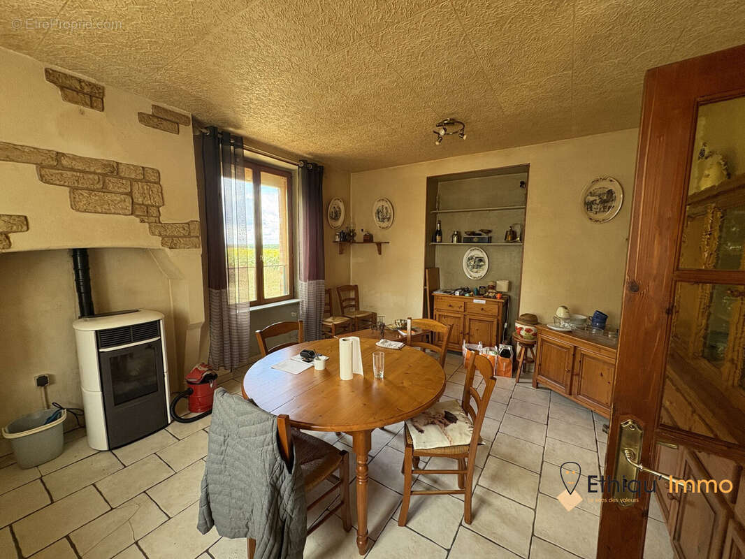 Maison à PUITS-ET-NUISEMENT