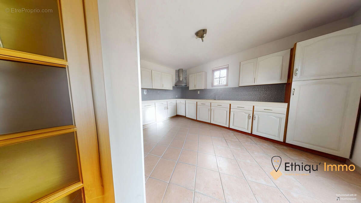 Maison à PRECY-SAINT-MARTIN