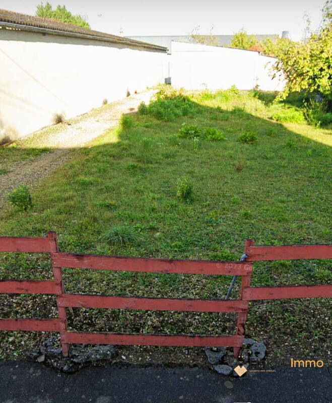 Parking à BAR-SUR-AUBE
