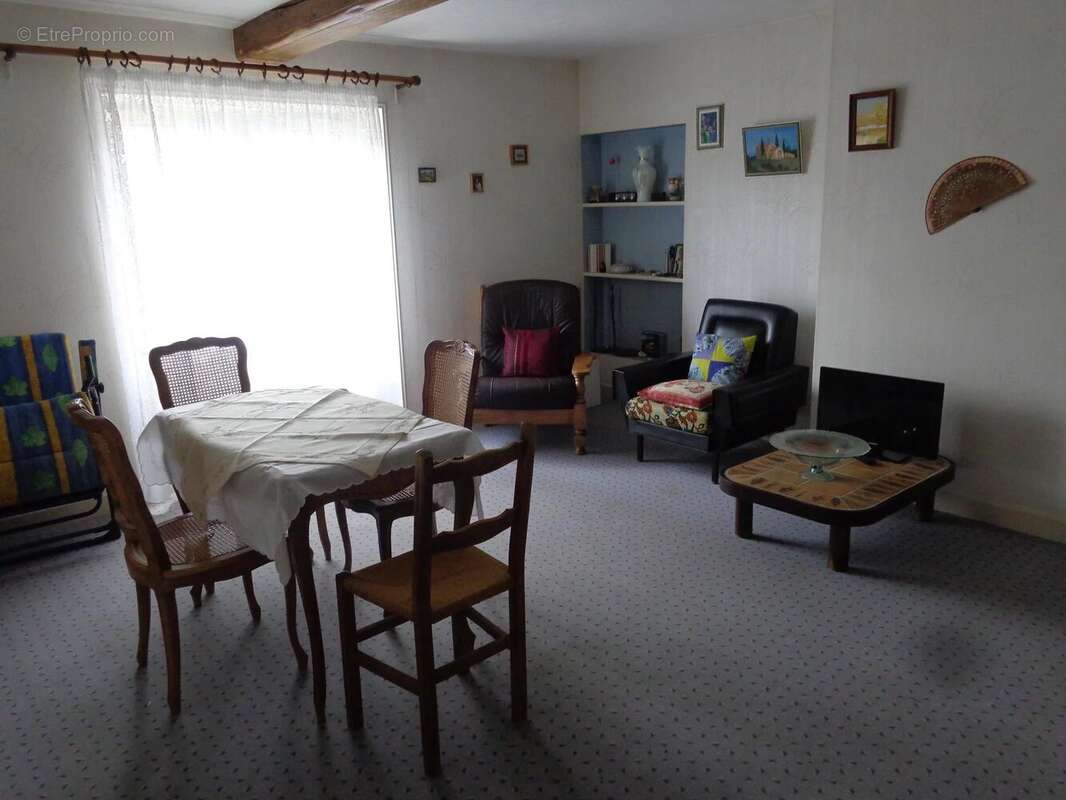 Maison à SAINT-JUST-D&#039;AVRAY