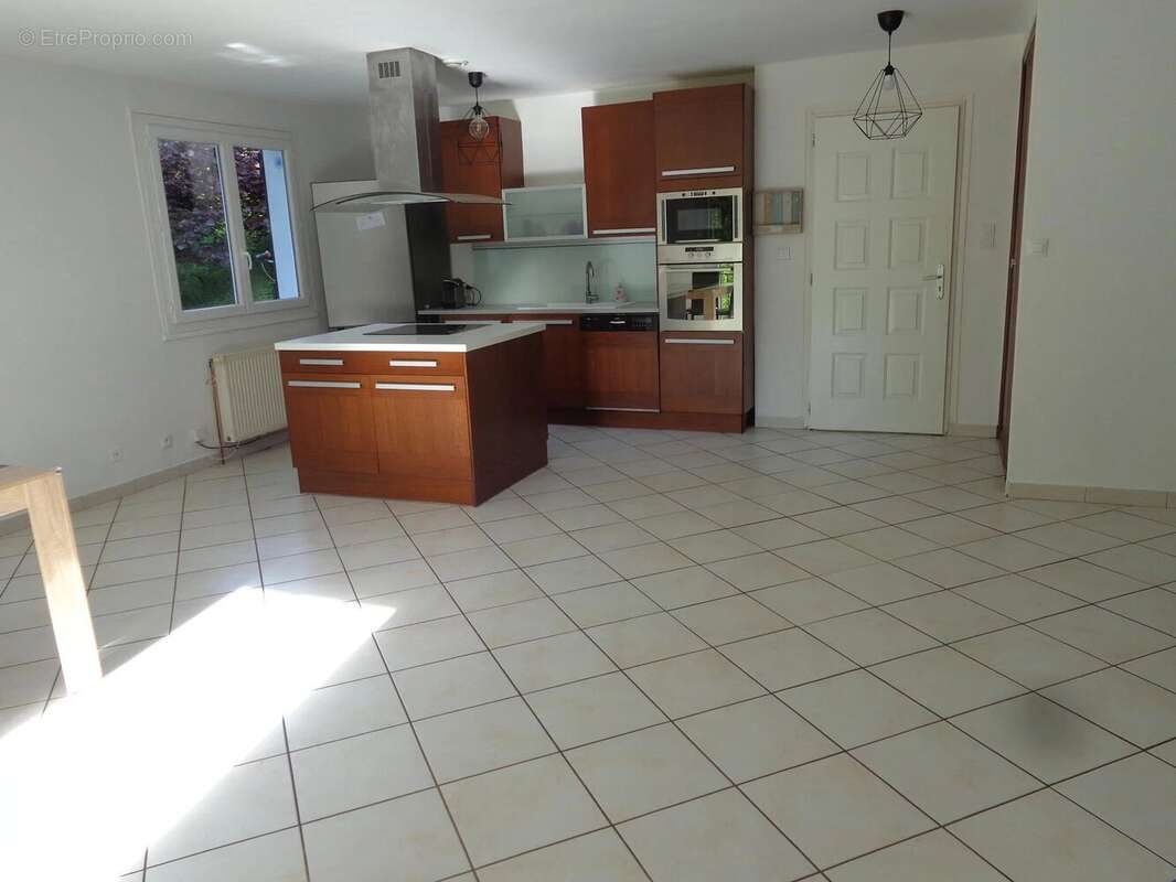 Maison à CHAMBOST-ALLIERES