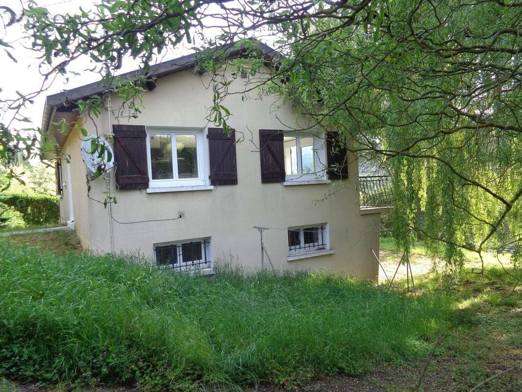 Maison à CHAMBOST-ALLIERES