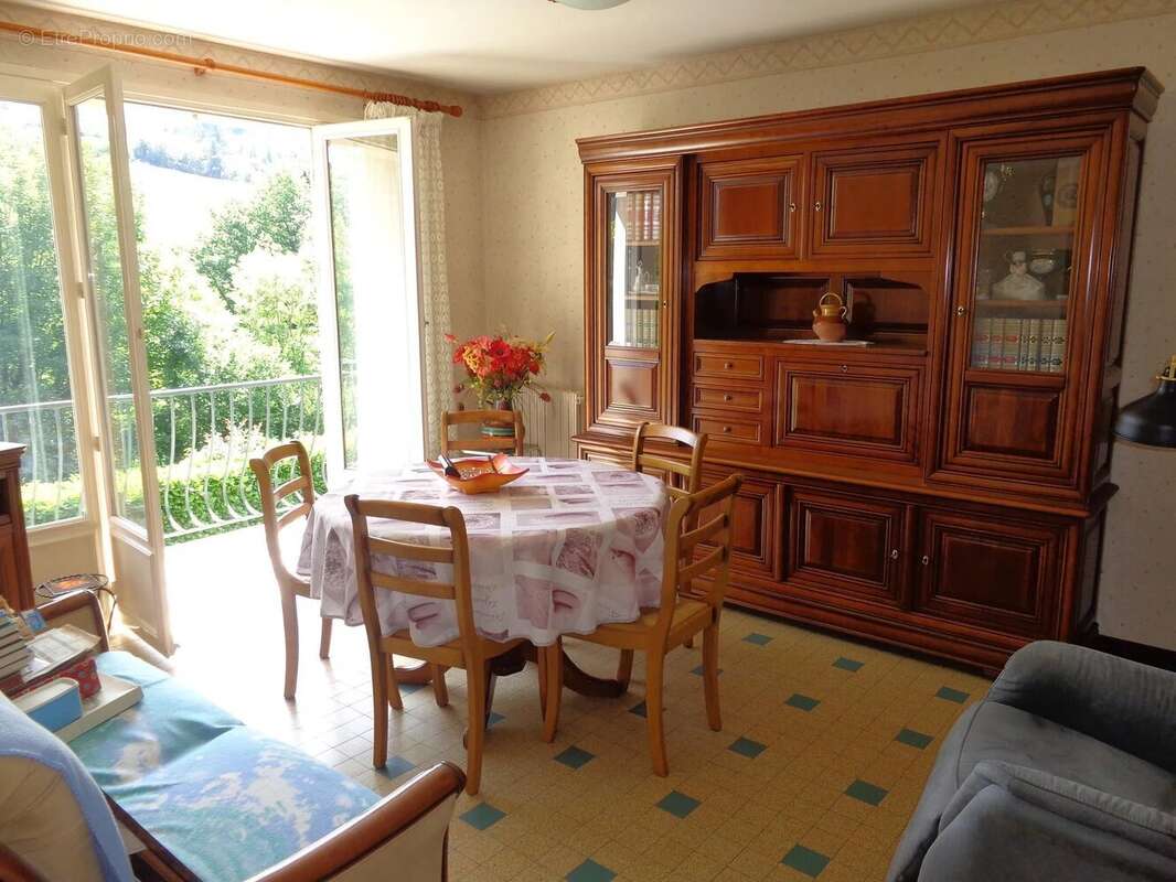 Maison à CHAMBOST-ALLIERES