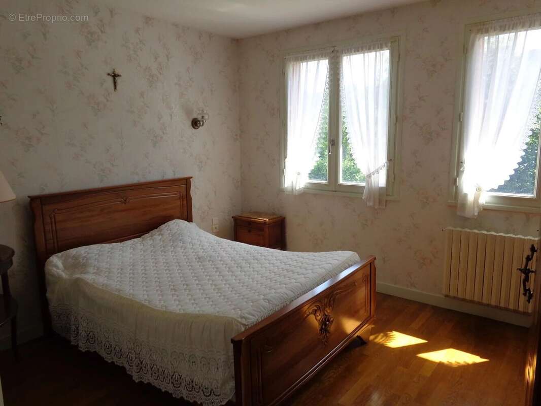 Maison à CHAMBOST-ALLIERES