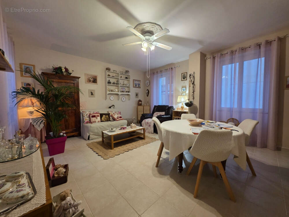 Autre à SANARY-SUR-MER