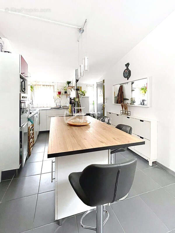 Appartement à TORCY