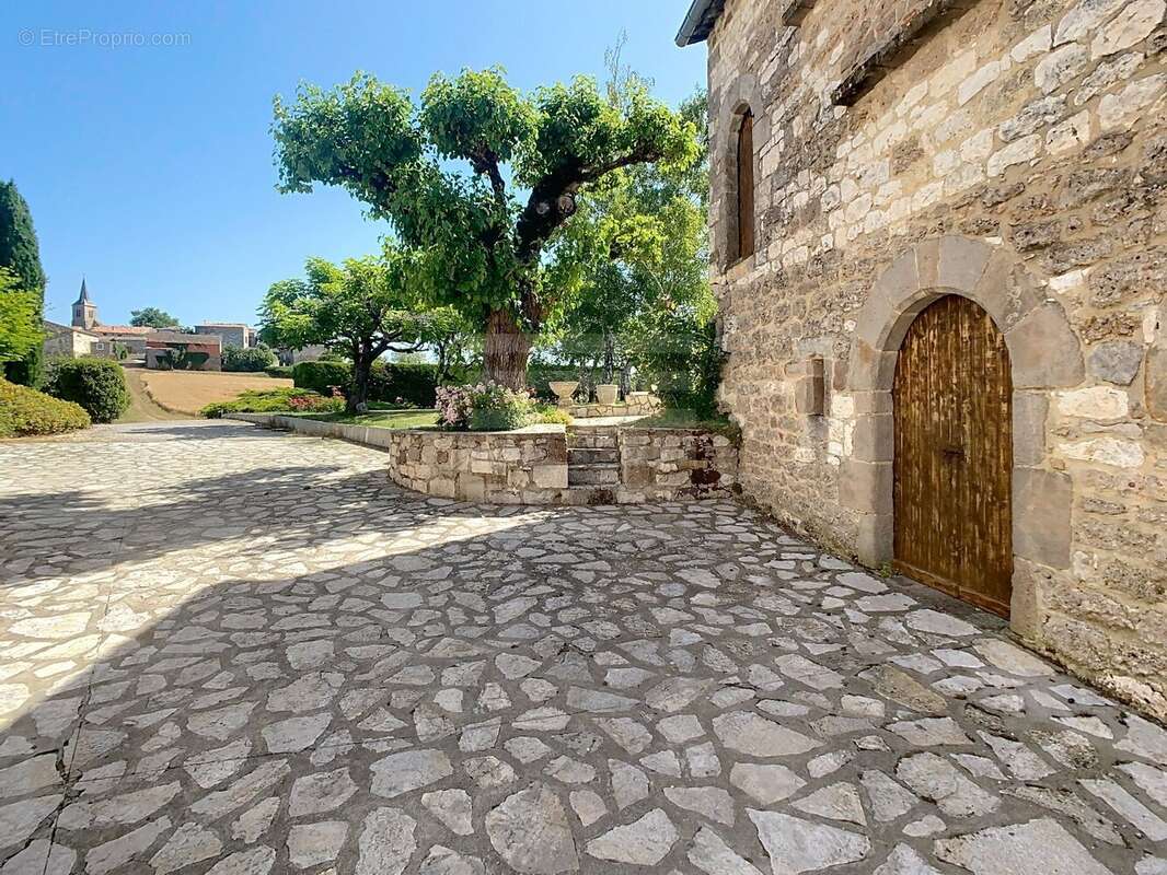 Maison à CORDES-SUR-CIEL
