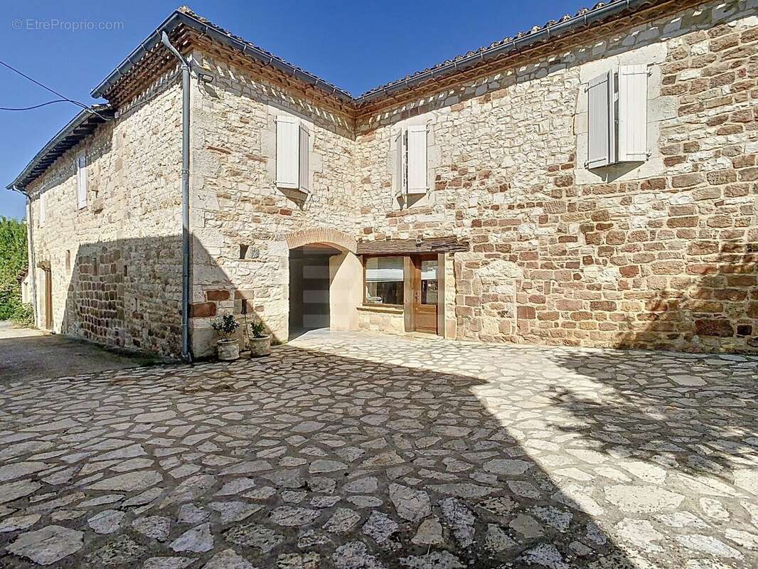 Maison à CORDES-SUR-CIEL