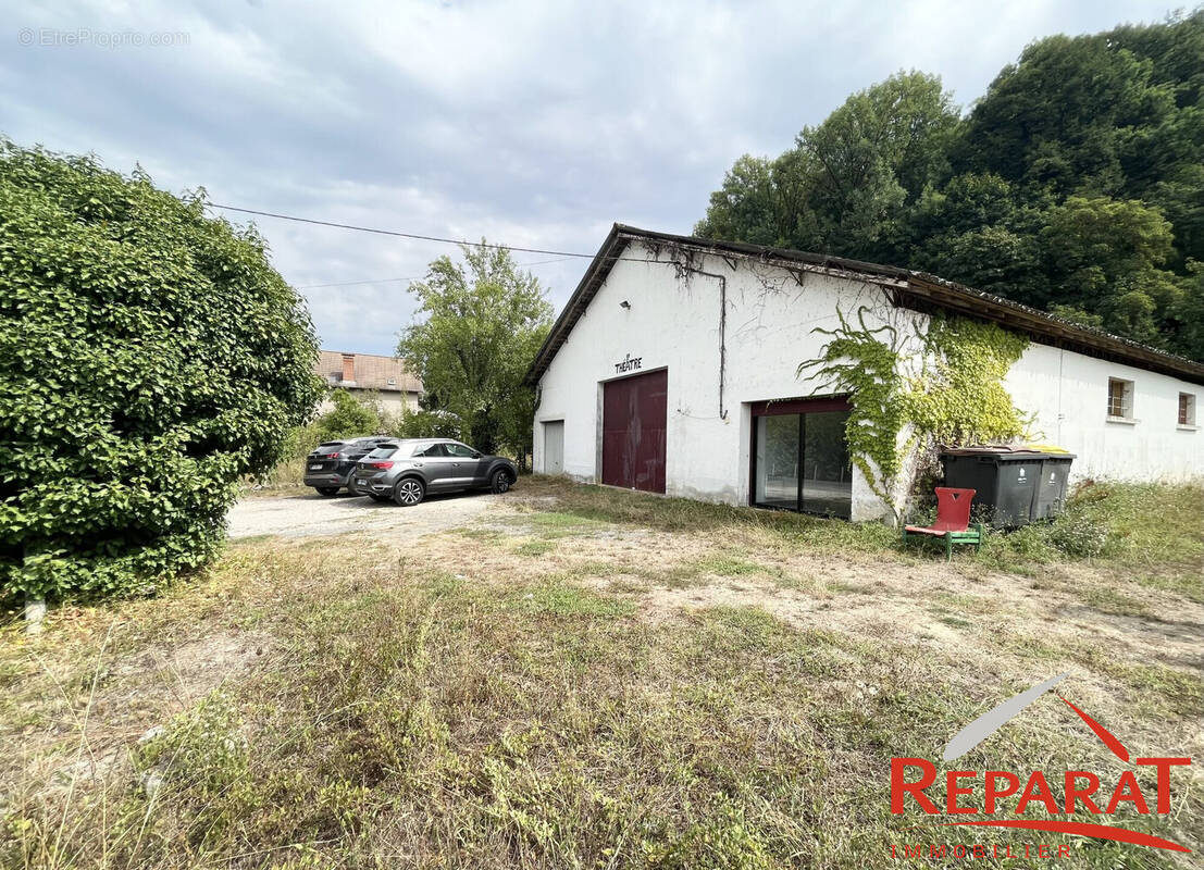 Commerce à TERRASSON-LAVILLEDIEU