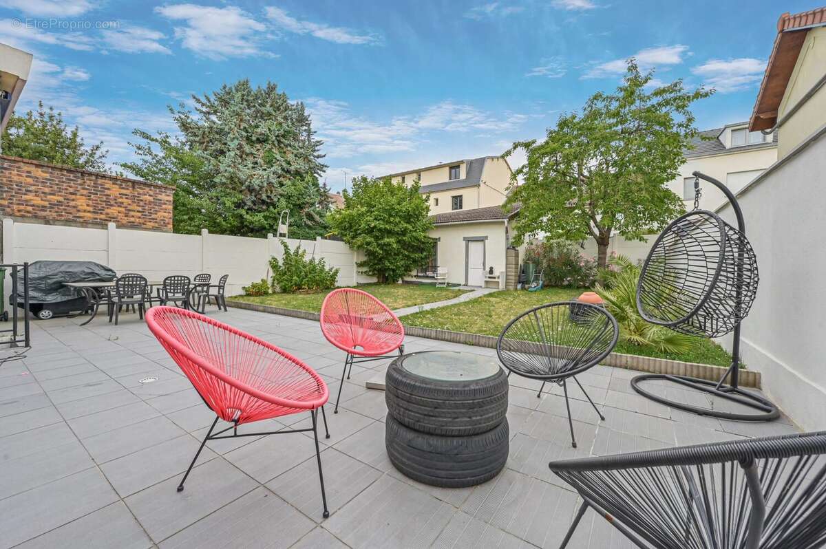 Maison à BONNEUIL-SUR-MARNE