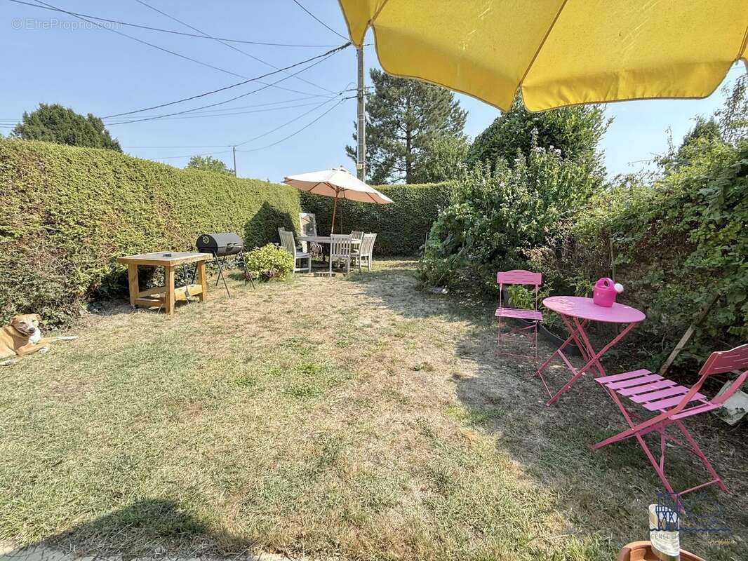 Maison à CHENAC-SAINT-SEURIN-D&#039;UZET