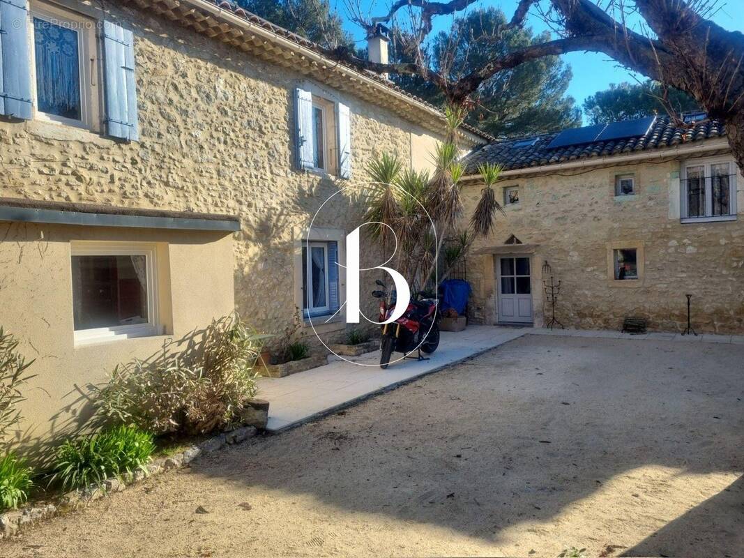 Maison à SAINT-ANDRE-DE-ROQUEPERTUIS