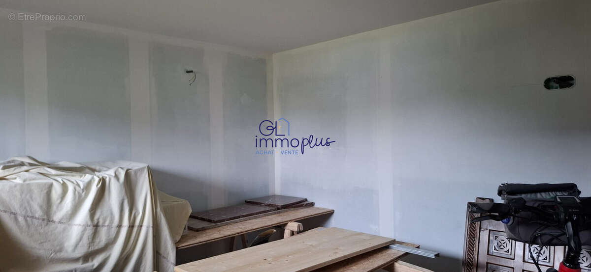 Maison à GILLY-SUR-ISERE