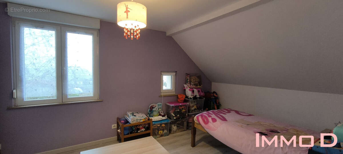 Maison à THAON-LES-VOSGES