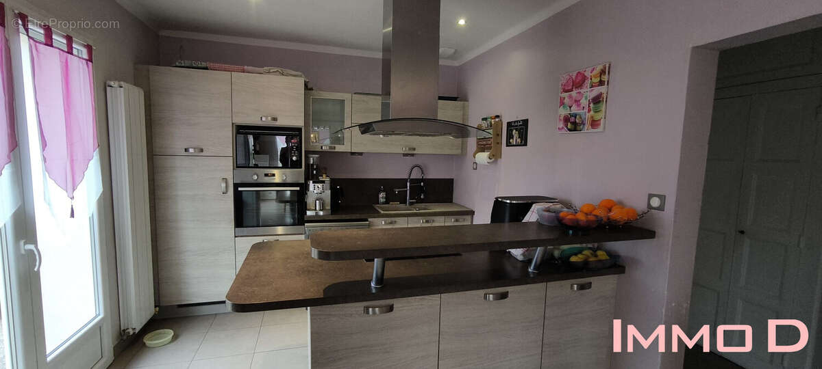 Maison à THAON-LES-VOSGES