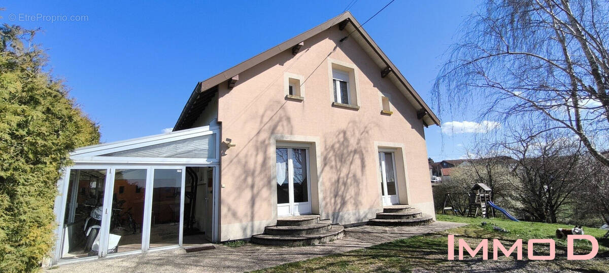 Maison à THAON-LES-VOSGES