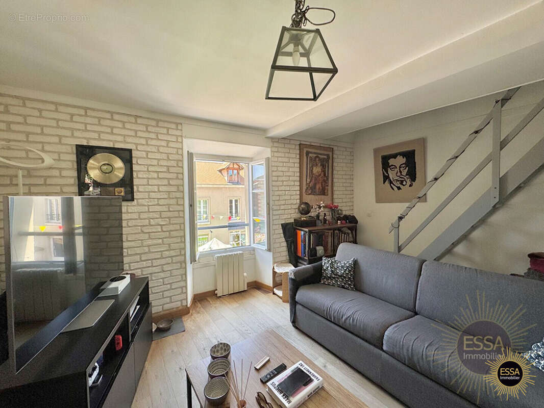 Appartement à NOISY-LE-ROI