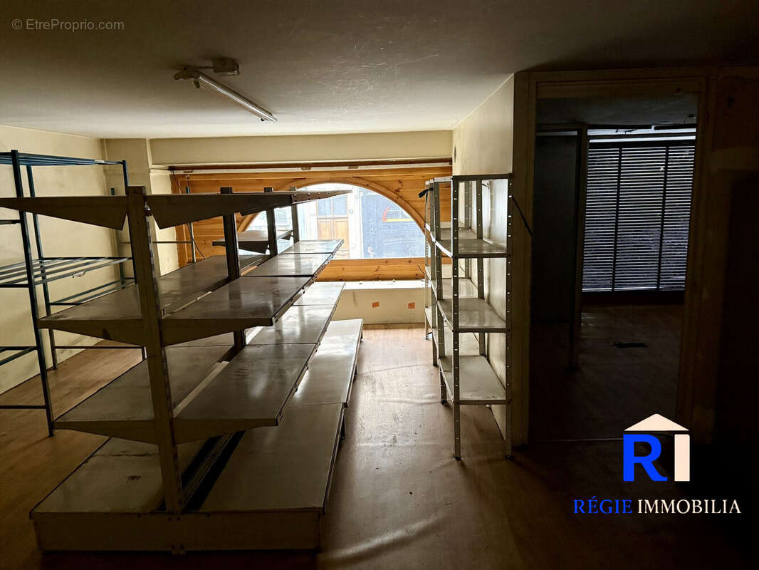 Réserve - Commerce à GRENOBLE