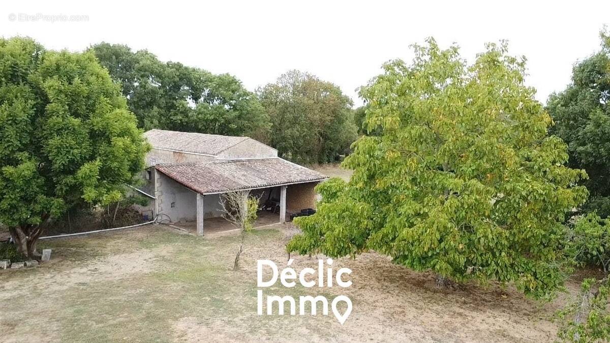 Maison à AZAY-LE-BRULE