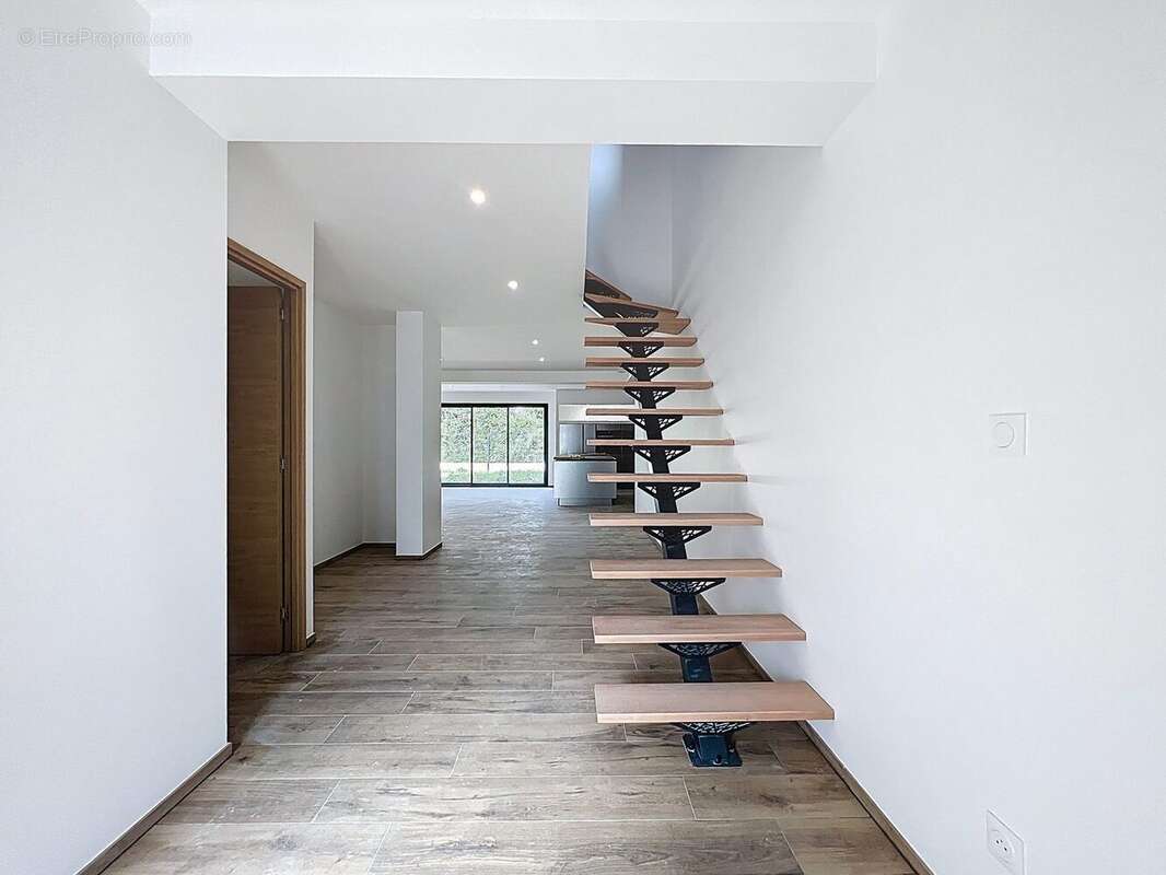 Maison à CAMBES-EN-PLAINE