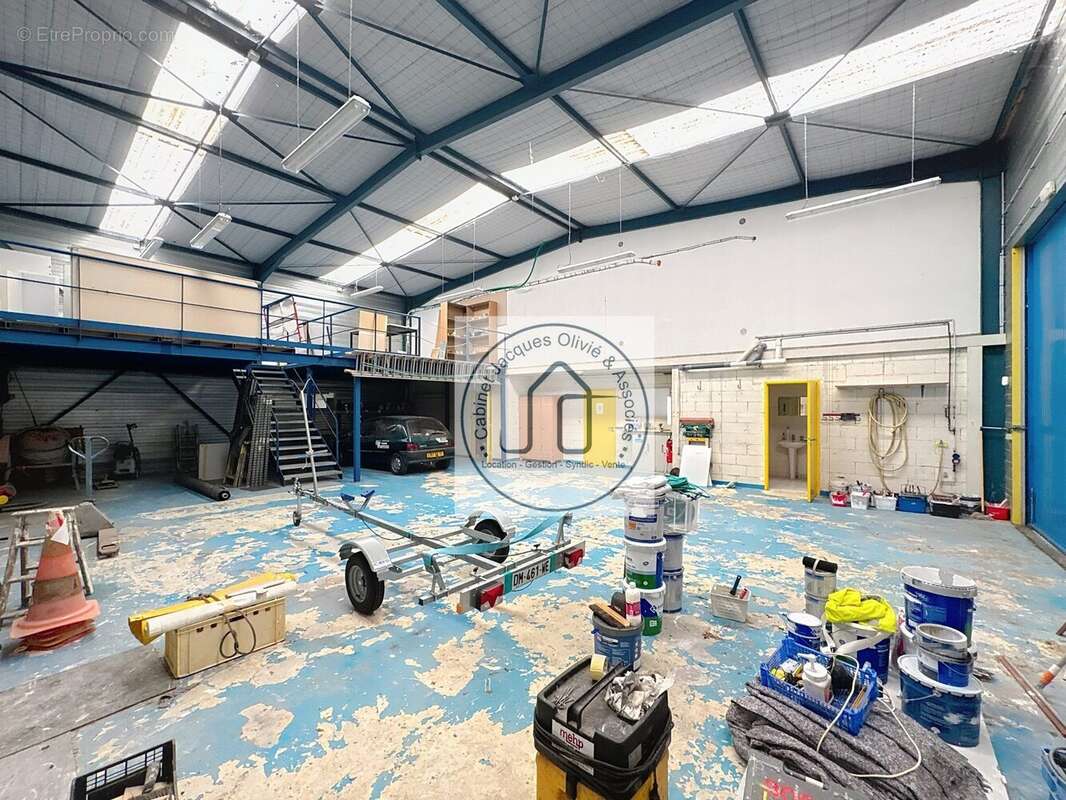 Commerce à FONTENILLES