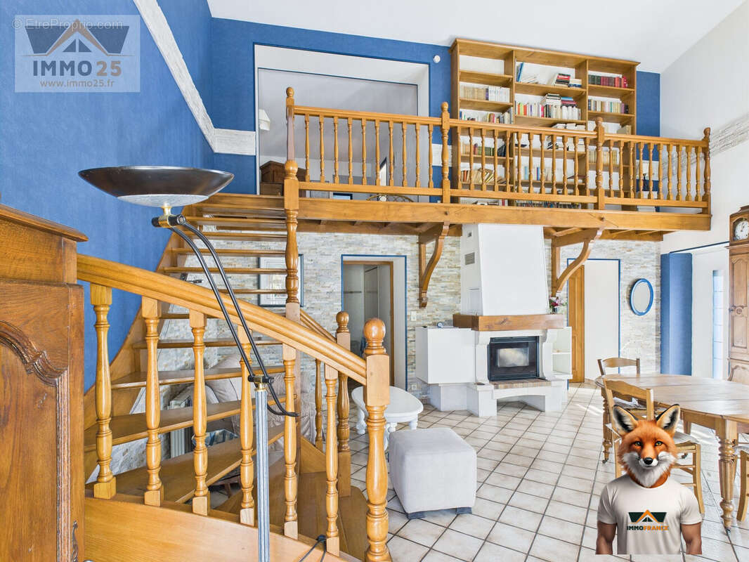 Maison à ARC-LES-GRAY