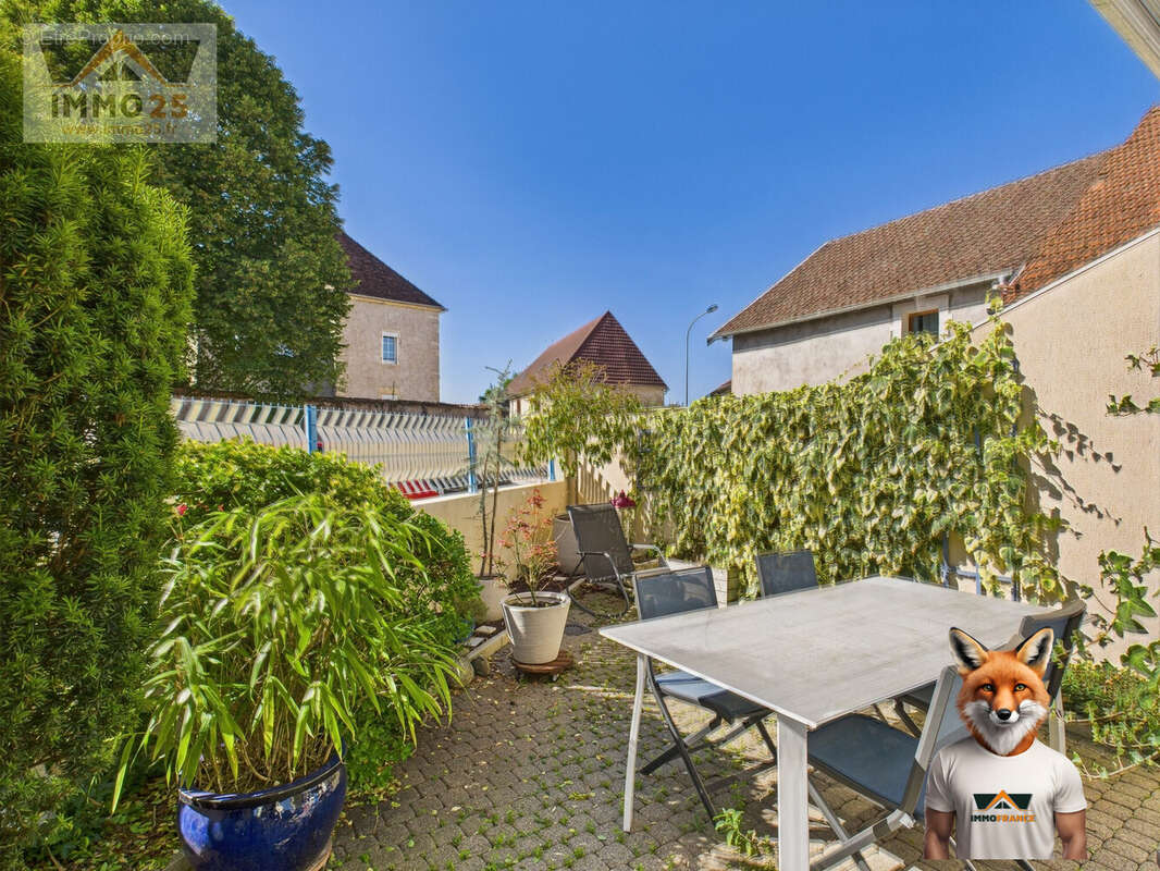 Maison à ARC-LES-GRAY