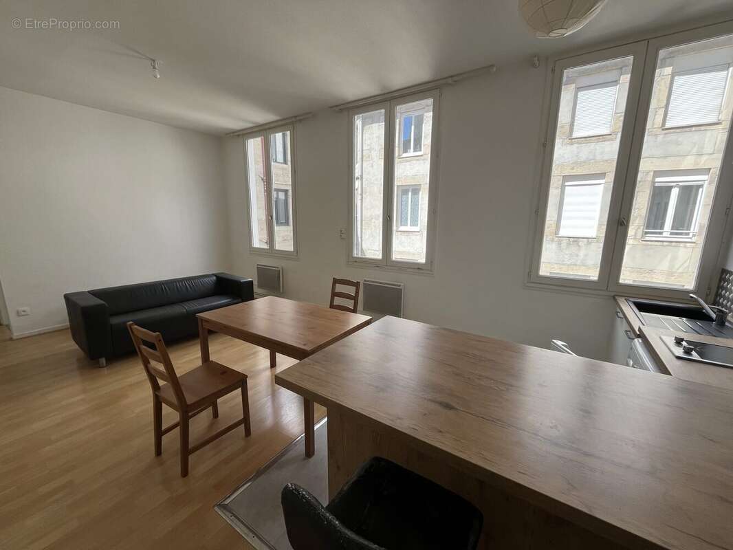 Appartement à SAINT-ETIENNE