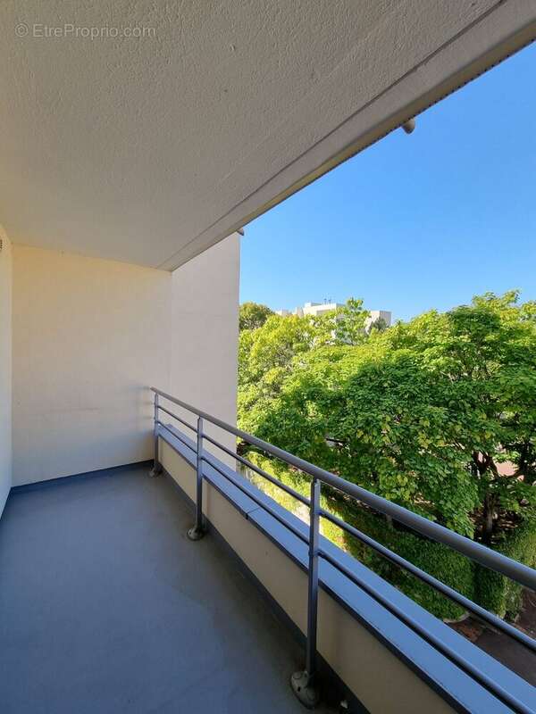 Appartement à MONTIGNY-LE-BRETONNEUX