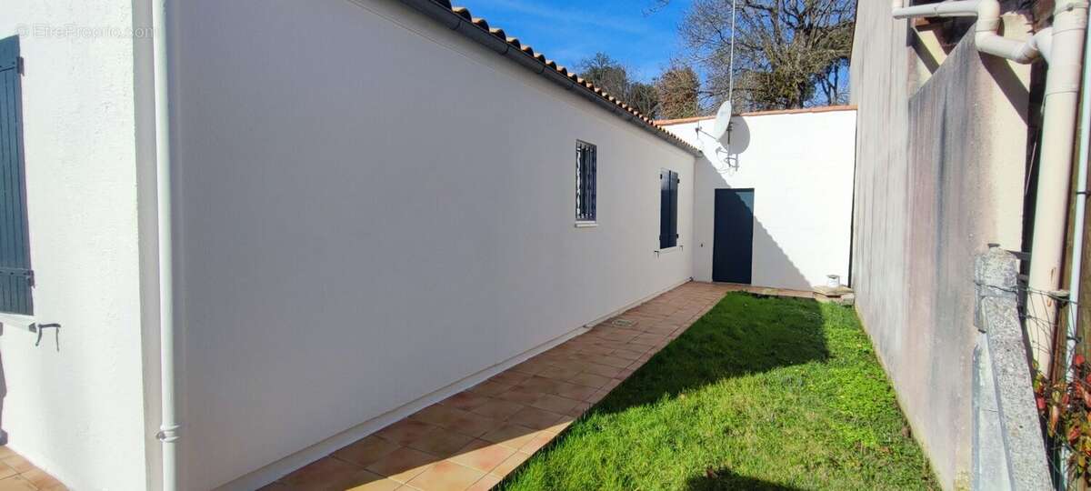 Arrière de la maison - Maison à SAINT-PALAIS-SUR-MER