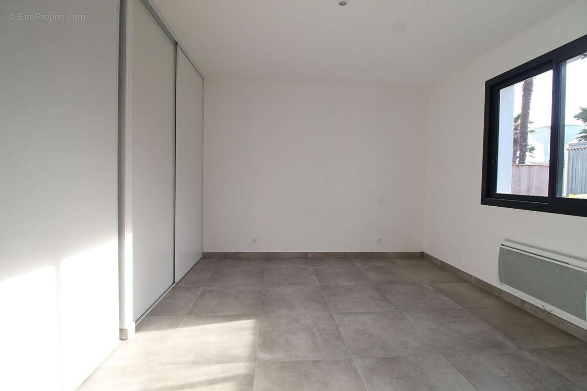 Maison à SAINT-PALAIS-SUR-MER