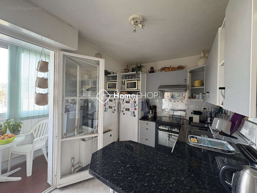 Appartement à MARSEILLE-15E