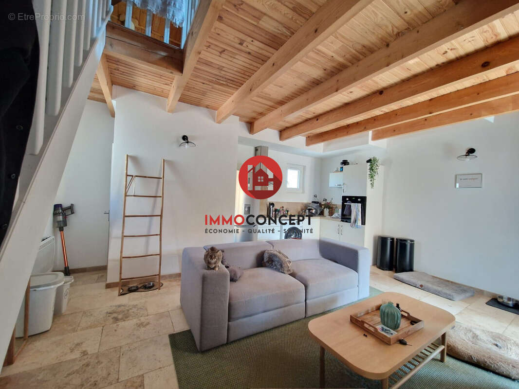 Maison à GOUDARGUES