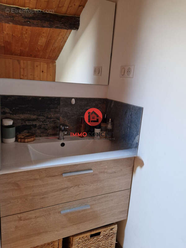 Maison à GOUDARGUES